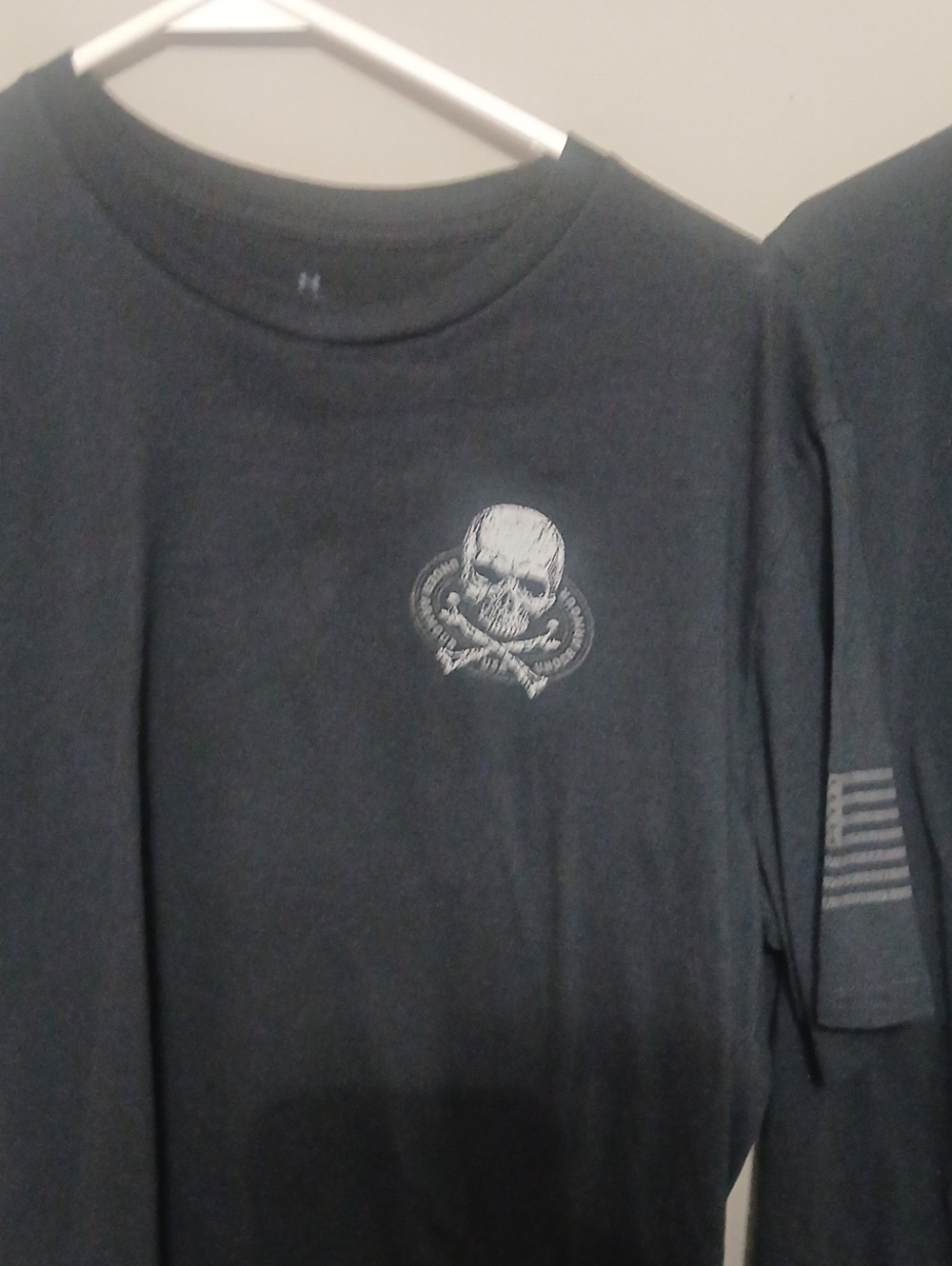 Under Armour Men’s Black Short-Sleeve Graphic Tee Duo (Skull & Freedom) - Picture 2 of 9